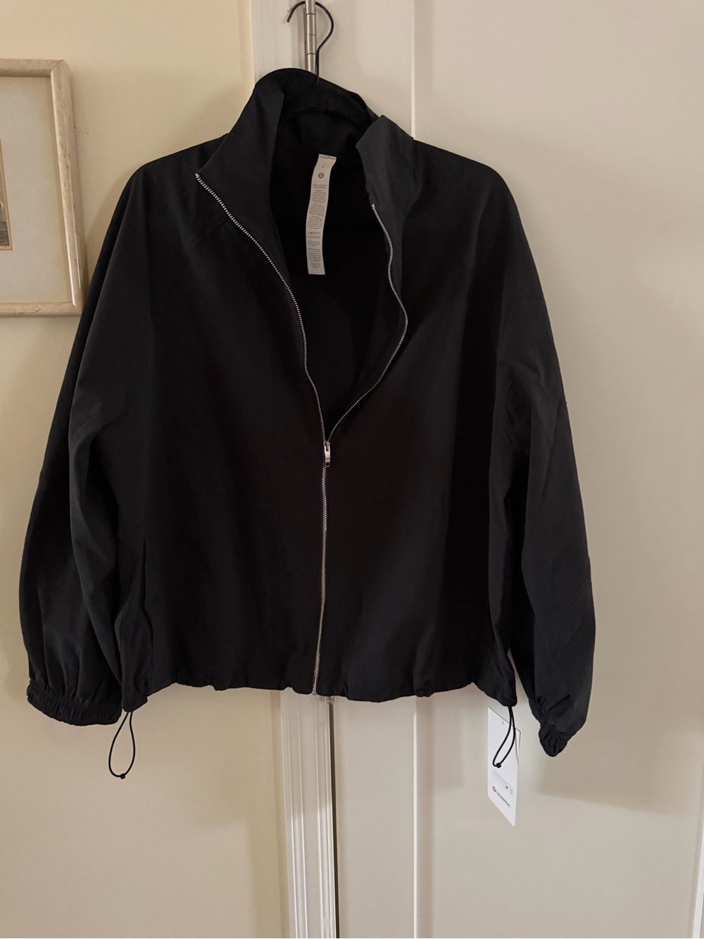 NWT Lululemon Black Ultralight WovenAir Jacket Size L